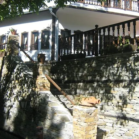 Хотел комплекс водопада