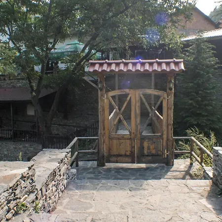 комплекс водопада Khrabrino