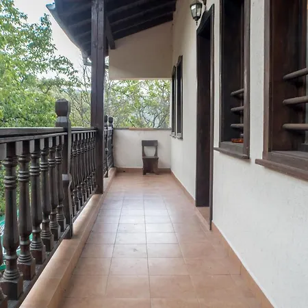 комплекс водопада Хотел