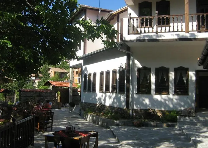 Хотел комплекс водопада 2*