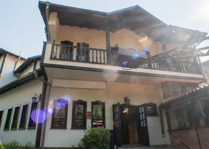 Хотел комплекс водопада Khrabrino