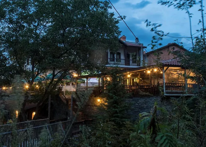 Хотел комплекс водопада Khrabrino